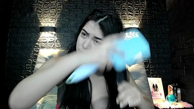 Snapshot of Sweet-Monica chatting on February 7, 2025, 10:19 am Sweet-Monica online show from February 7, 2025, 10:19 am