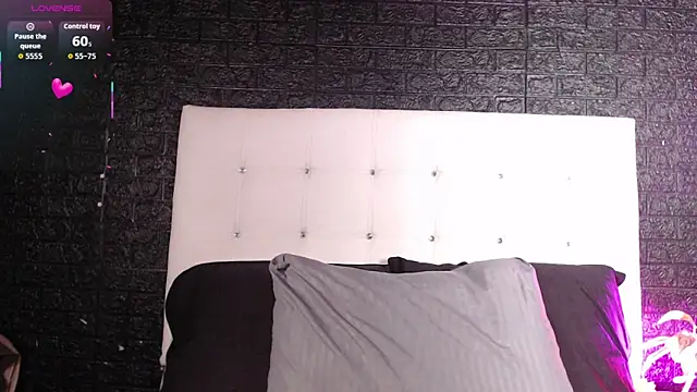 Snapshot of Sweet-Monica chatting on March 1, 2026, 11:23 am Sweet-Monica online show from March 1, 2026, 11:23 am