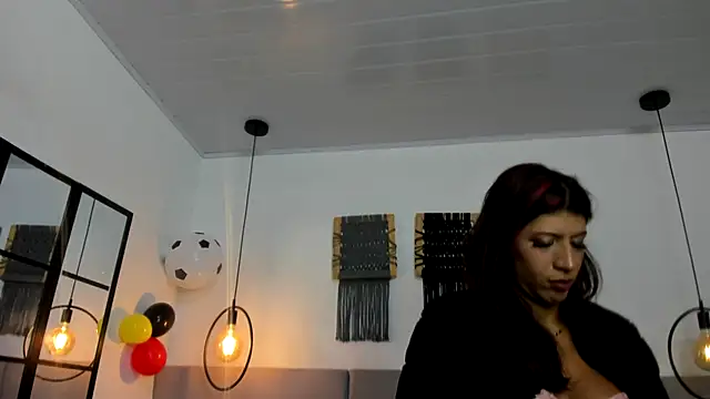Sweet camille online show from July 6, 2026, 2:19 am