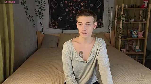 Snapshot of Nick_Win chatting on October 21, 2025, 4:41 pm Nick Win online show from October 21, 2025, 4:41 pm