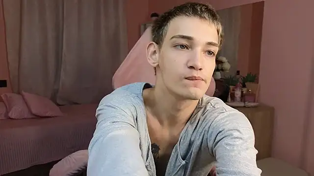 Snapshot of Nick_Win chatting on October 28, 2025, 5:59 pm Nick Win online show from October 28, 2025, 5:59 pm