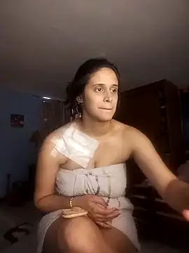 Catalinacandela online show from February 14, 2026, 6:48 pm