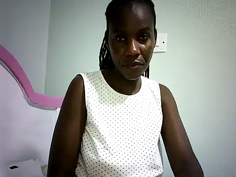 Pierra77 online show from December 5, 2025, 7:10 pm