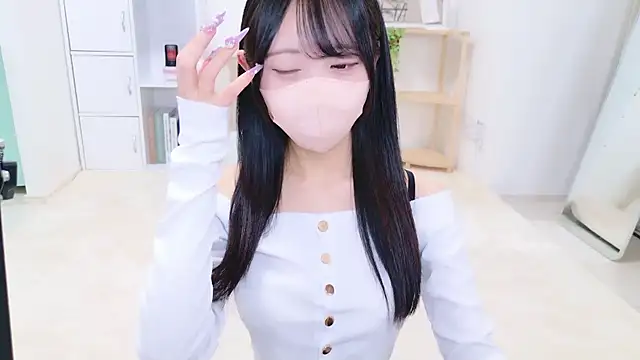 Suzu ch xx online show from September 29, 2025, 1:16 pm