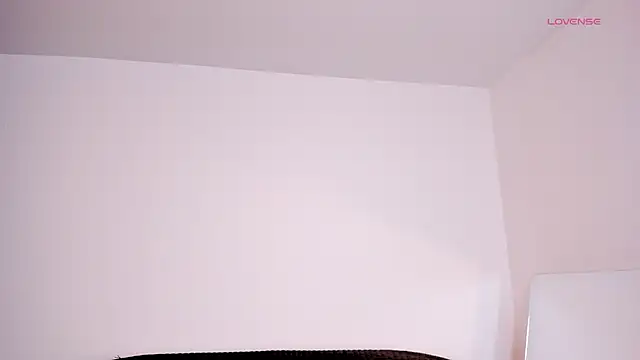 Snapshot of Emmaa_Robertss chatting on February 26, 2025, 3:52 pm Emmaa Robertss online show from February 26, 2025, 3:52 pm