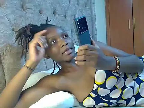 Snapshot of Naughty_Girl17 chatting on December 2, 2024, 7:27 pm Naughty Girl17 online show from December 2, 2024, 7:27 pm