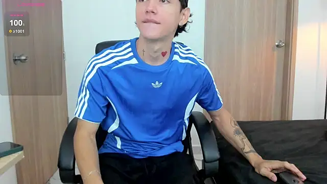 Snapshot of badboy_one_ chatting on March 22, 2025, 1:19 pm badboy one online show from March 22, 2025, 1:19 pm