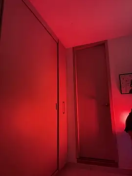 Hips hannah online show from February 28, 2026, 10:11 pm