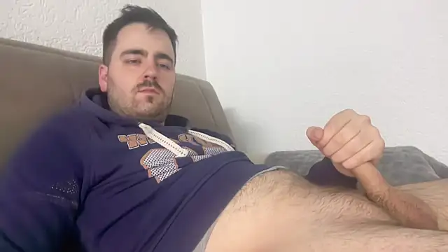 Horny00boy0 online show from May 6, 2026, 11:54 pm