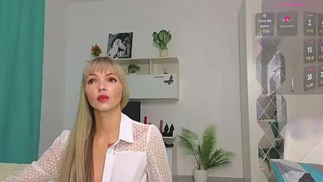 Molliblum online show from October 2, 2025, 2:13 pm