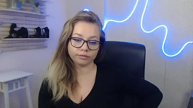 Snapshot of holly_xglam chatting on January 29, 2025, 8:51 am holly xglam online show from January 29, 2025, 8:51 am