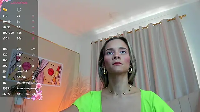 Snapshot of SkiinnyAna chatting on February 20, 2025, 5:51 pm SkiinnyAna online show from February 20, 2025, 5:51 pm