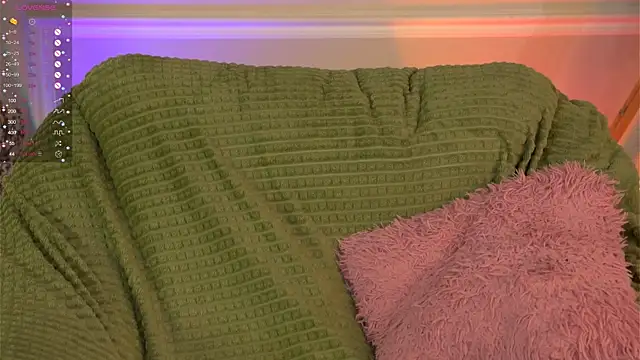 Snapshot of happywhores chatting on December 25, 2024, 4:54 am happywhores online show from December 25, 2024, 4:54 am