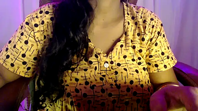 Prita07 online show from September 10, 2025, 1:22 pm