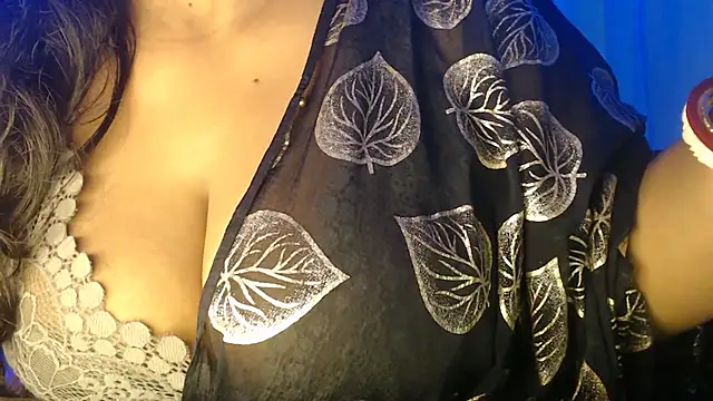 Prita07 online show from October 3, 2025, 11:07 am