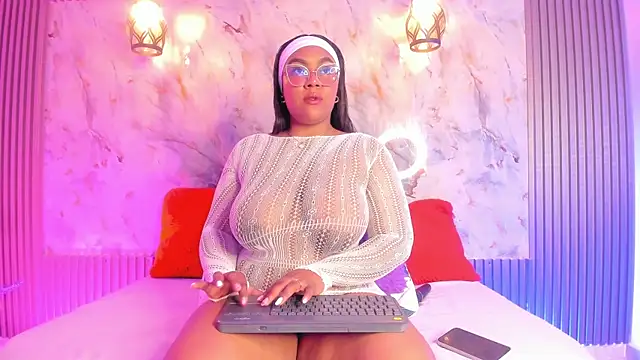 Esmeralda Duarte online show from January 8, 2025, 9:10 am