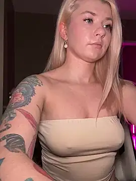 Snapshot of Anour_amour chatting on December 21, 2024, 3:03 am Anour amour online show from December 21, 2024, 3:03 am