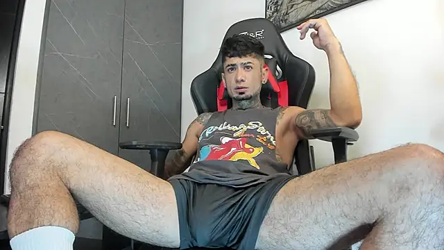 sergiio mesa27 online show from October 3, 2025, 1:30 pm