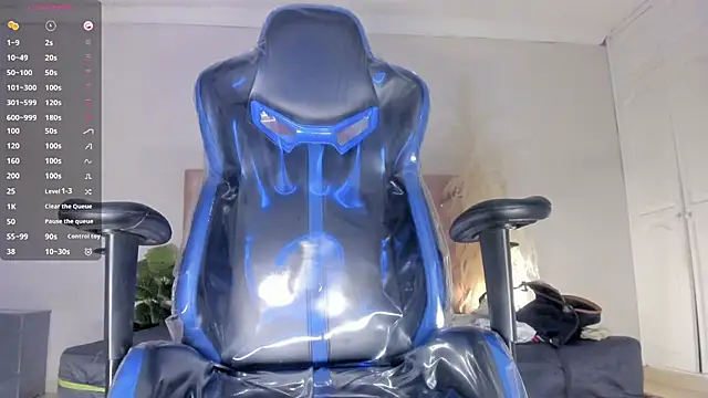 Lissalittlee online show from November 5, 2025, 7:58 pm