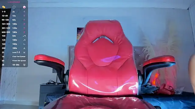 Snapshot of Lissalittlee chatting on December 18, 2025, 8:04 pm Lissalittlee online show from December 18, 2025, 8:04 pm