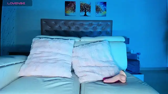 Snapshot of Lissalittlee chatting on February 19, 2026, 7:54 pm Lissalittlee online show from February 19, 2026, 7:54 pm