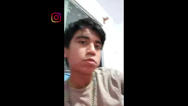 Snapshot of ElGiyuu25 chatting on March 2, 2026, 1:08 am ElGiyuu25 online show from March 2, 2026, 1:08 am