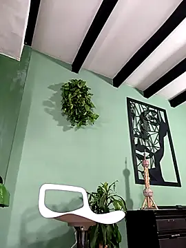 thirstymoonxx online show from March 20, 2026, 5:01 am