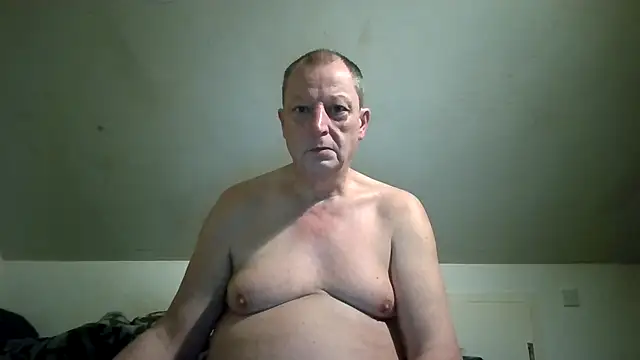 chubbybear2cum online show from November 25, 2025, 4:18 pm