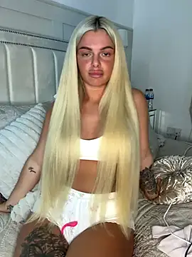 Snapshot of IrishTeenBarbie69 chatting on October 16, 2025, 9:38 pm IrishTeenBarbie69 online show from October 16, 2025, 9:38 pm