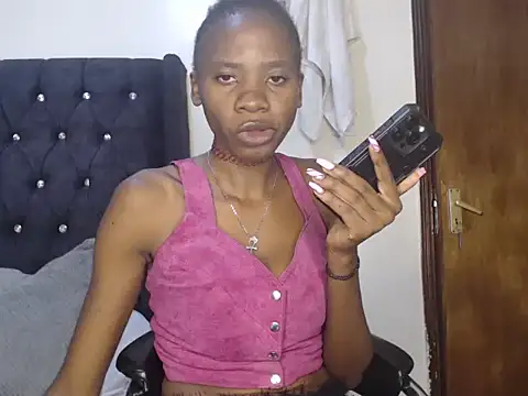 Snapshot of Sexyprecious01 chatting on September 27, 2025, 2:22 pm Sexyprecious01 online show from September 27, 2025, 2:22 pm