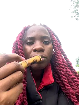 Snapshot of Sexyprecious01 chatting on October 5, 2025, 1:42 pm Sexyprecious01 online show from October 5, 2025, 1:42 pm