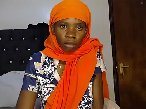 Snapshot of Sexyprecious01 chatting on October 23, 2025, 7:40 am Sexyprecious01 online show from October 23, 2025, 7:40 am