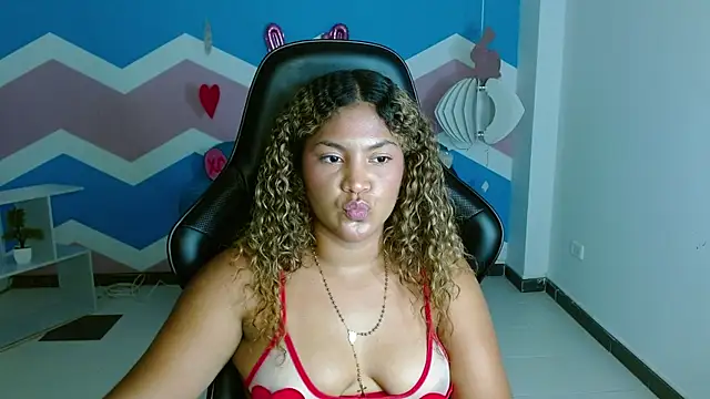 Cristal War online show from February 14, 2025, 11:42 pm