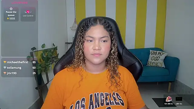 Cristal War online show from November 4, 2025, 11:26 pm