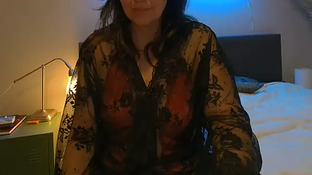 Ella Next Door online show from February 9, 2025, 9:06 pm