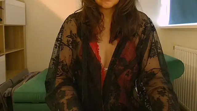 Snapshot of Ella_Next_Door chatting on May 4, 2026, 7:26 am Ella Next Door online show from May 4, 2026, 7:26 am