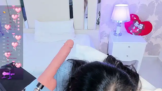 Snapshot of Miliaangeles chatting on November 12, 2025, 12:38 pm Miliaangeles online show from November 12, 2025, 12:38 pm