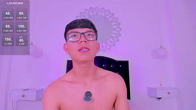 CodyTwink online show from January 17, 2026, 4:43 pm