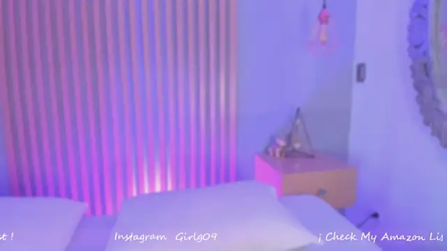 aisha h  online show from September 17, 2025, 8:43 pm