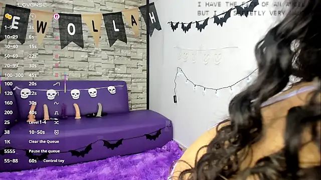 mapelove online show from October 6, 2025, 2:14 pm