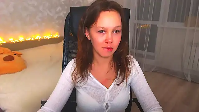 Snapshot of _AnMiss_ chatting on December 16, 2025, 6:02 pm AnMiss online show from December 16, 2025, 6:02 pm