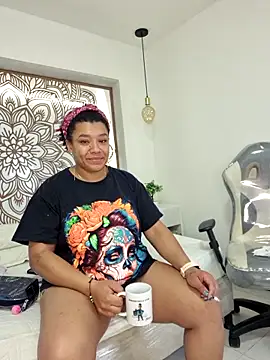 Selket11 online show from November 10, 2025, 11:42 am