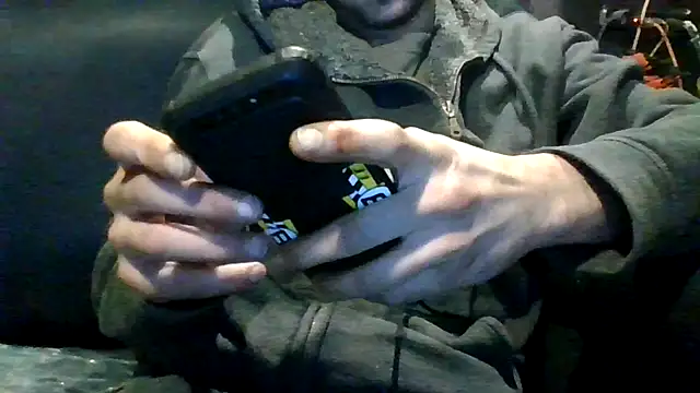 Snapshot of robeaulieu02 chatting on November 17, 2025, 2:17 am robeaulieu02 online show from November 17, 2025, 2:17 am