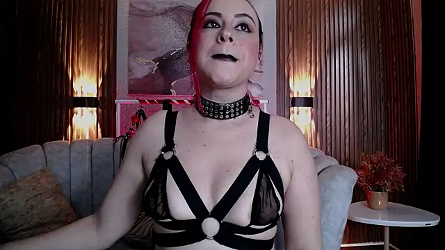 Naty slavedoll online show from May 14, 2026, 7:09 pm