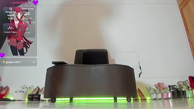 Snapshot of violetmontan chatting on October 4, 2025, 1:31 pm violetmontan online show from October 4, 2025, 1:31 pm