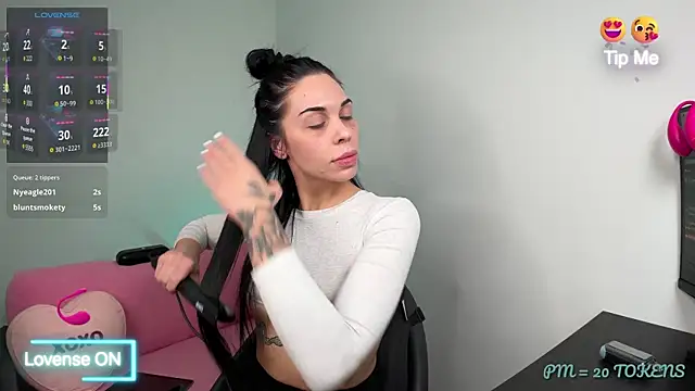 NattyFierros online show from March 20, 2025, 9:59 am