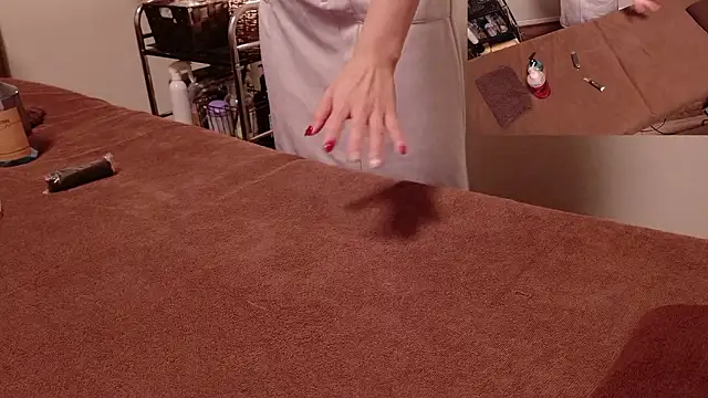 Snapshot of ManaMi-maru chatting on October 14, 2025, 12:28 pm ManaMi-maru online show from October 14, 2025, 12:28 pm