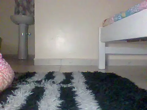 Fine baby0001 online show from May 15, 2026, 3:24 am