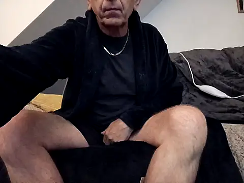 mr english50 online show from September 27, 2025, 8:14 pm