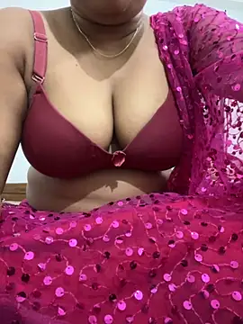 Snapshot of Nancy-22 chatting on November 6, 2025, 1:23 pm Nancy-22 online show from November 6, 2025, 1:23 pm